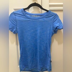Lululemon t-shirt with mesh back